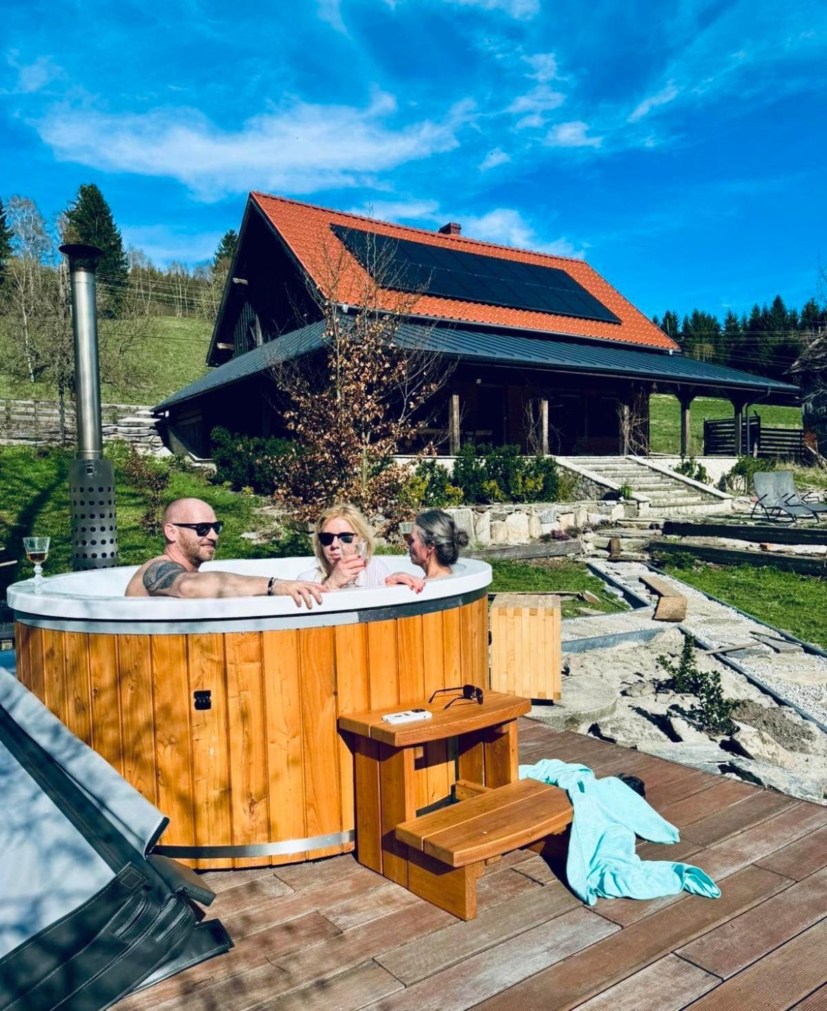 Chata Nad Dzika Orlica Z Jacuzzi Poniatow Exterior photo