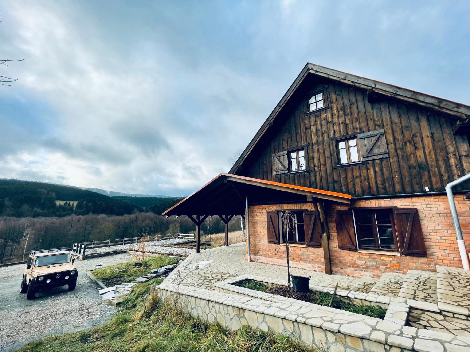 Chata Nad Dzika Orlica Z Jacuzzi Poniatow Exterior photo